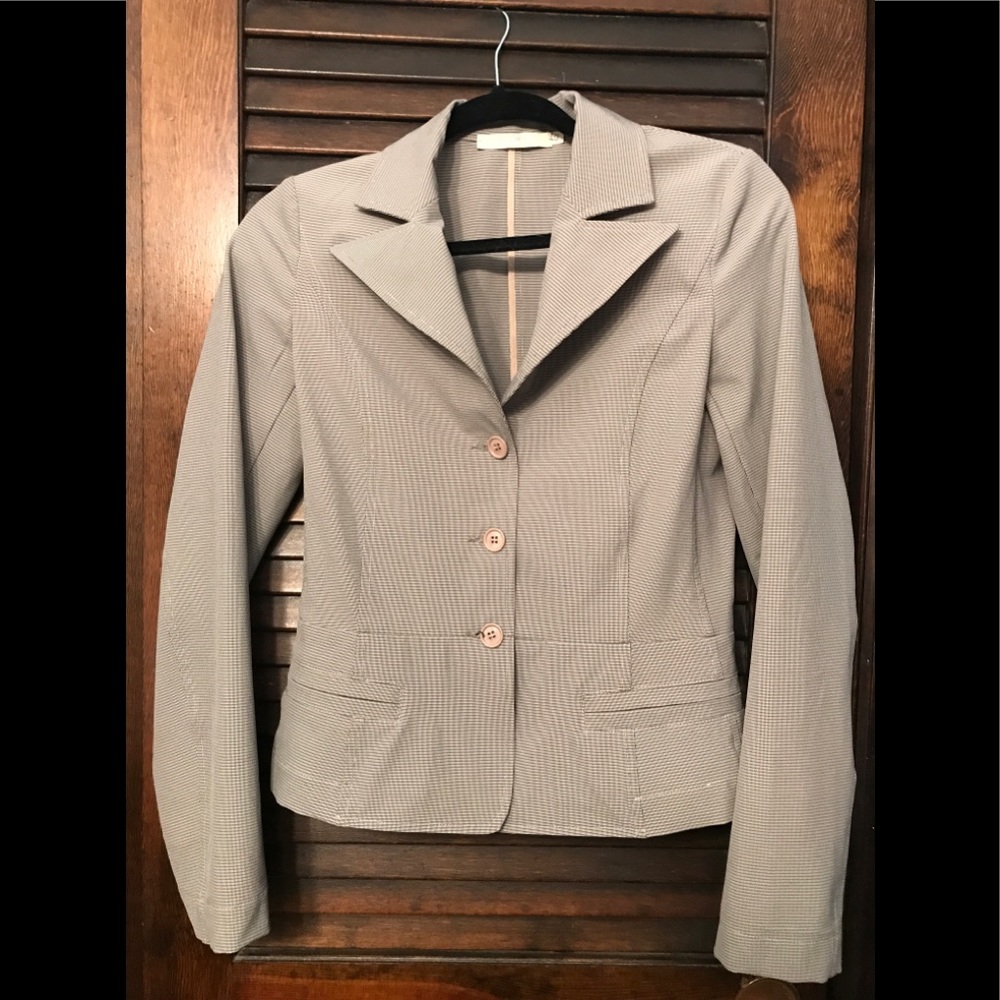 Lightweight Italian Blazer Size 42 (US 4/6)